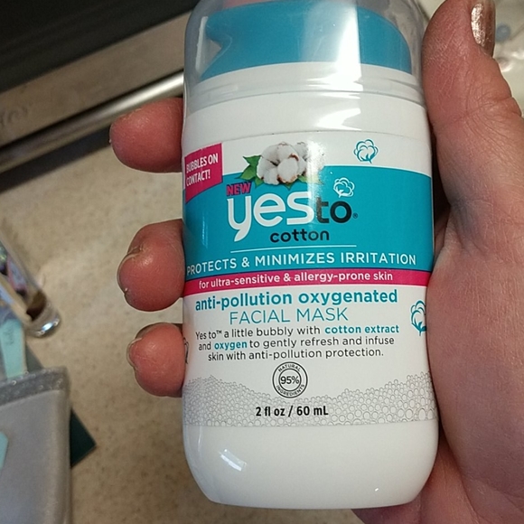 ALL NEW Beauty kit!!Bee necklace,Mask,Rose toner+ - Picture 3 of 7